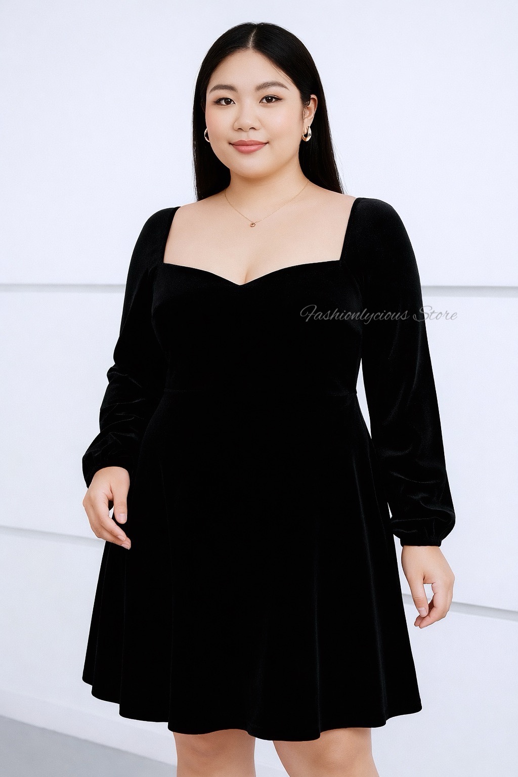 FULL VELVETY SHORT DRESS