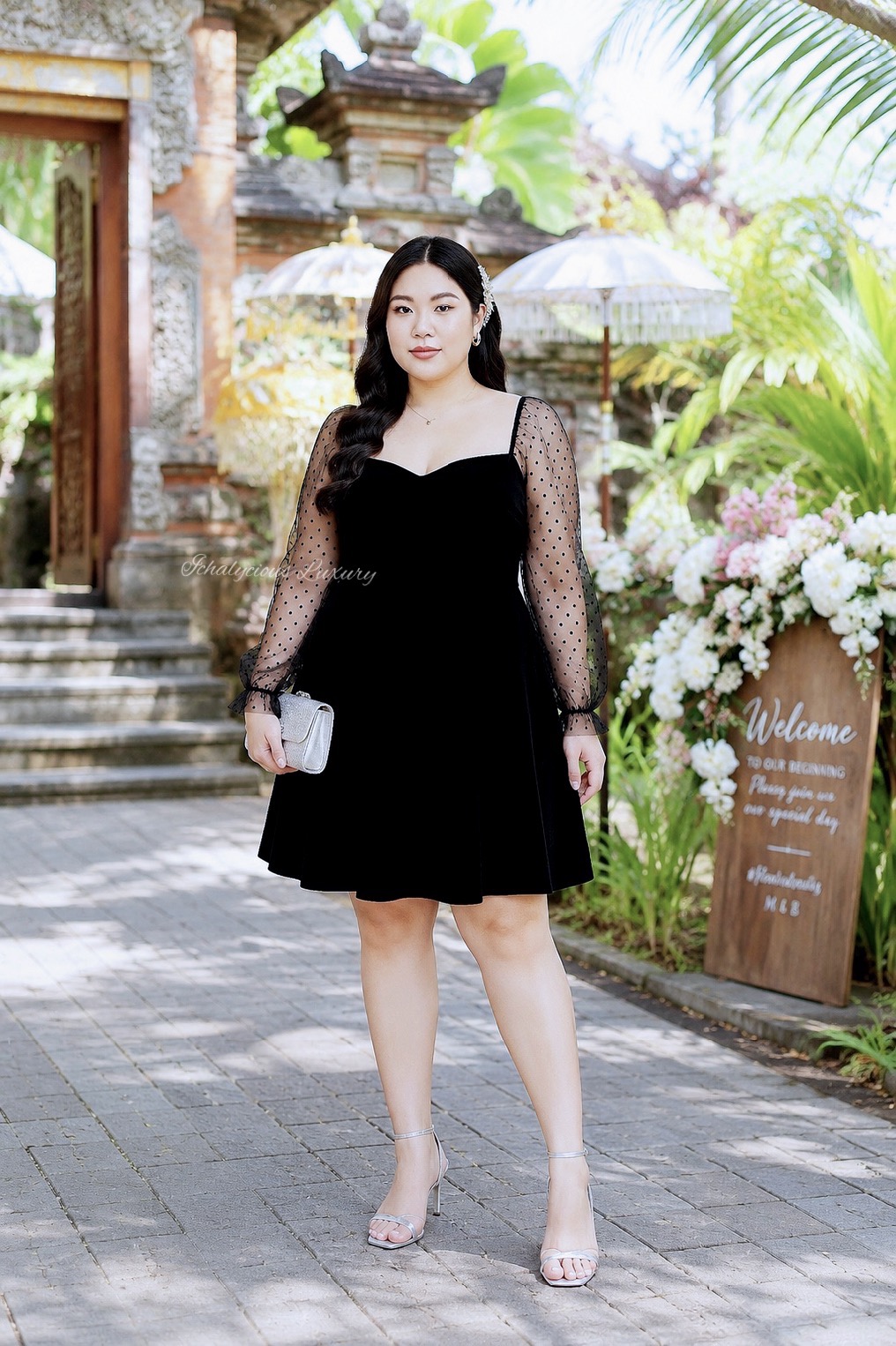 VELVETY SHORT DRESS