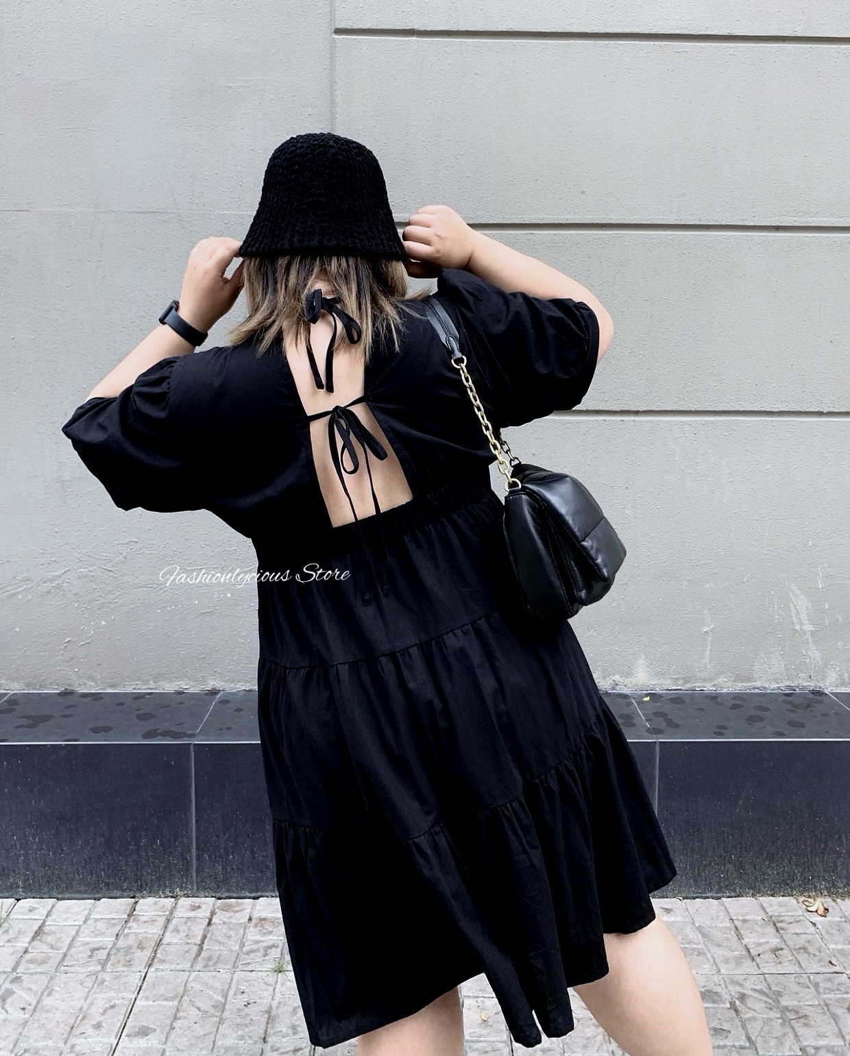 New Backless Dress