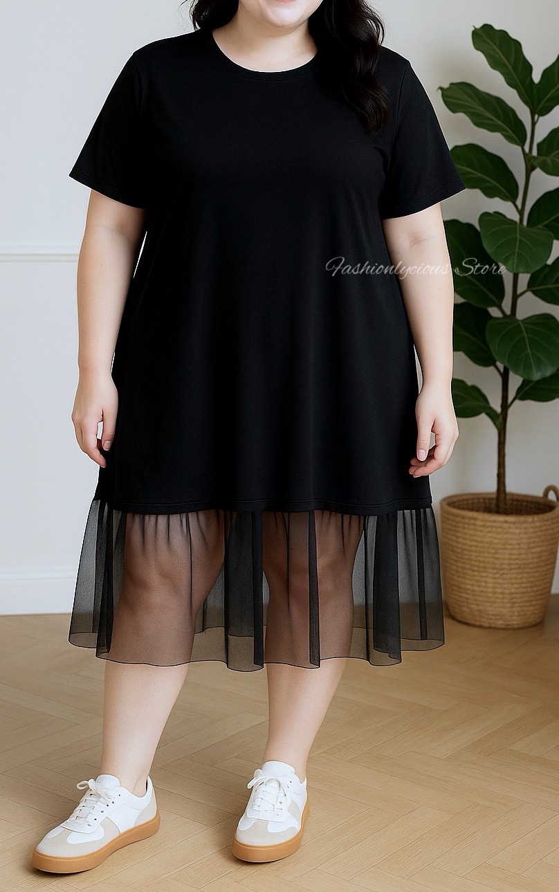 SIMPLE DRESS WITH THE DETAIL