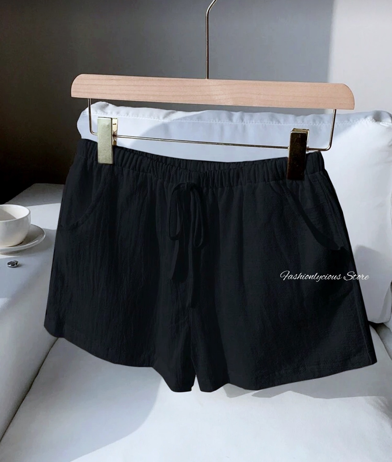 LINEN SHORTS