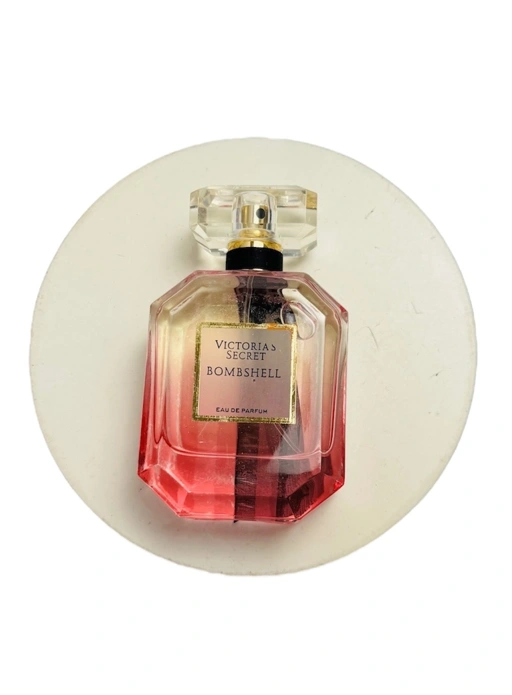 Image of Victoria's Secret Bombsheel Woman Travel (Tester)