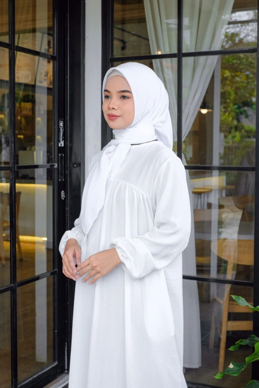  Kineka Paris ( Broken white)
