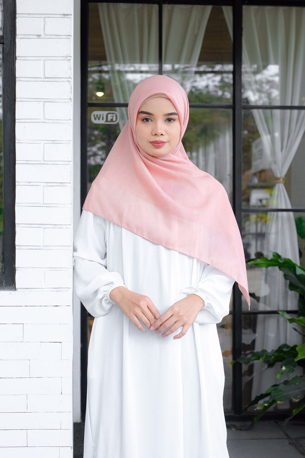 Kineka Paris ( Lady Pink)