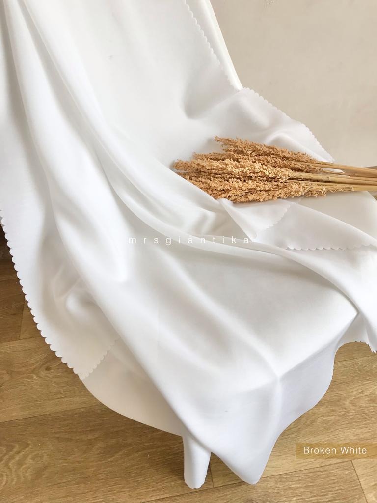 Kalana Voal (Broken white)