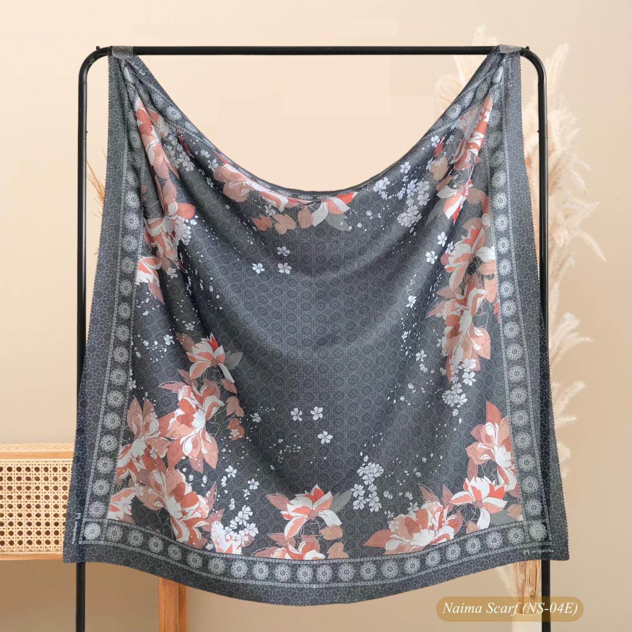 Naima Scarf (NS-04E)