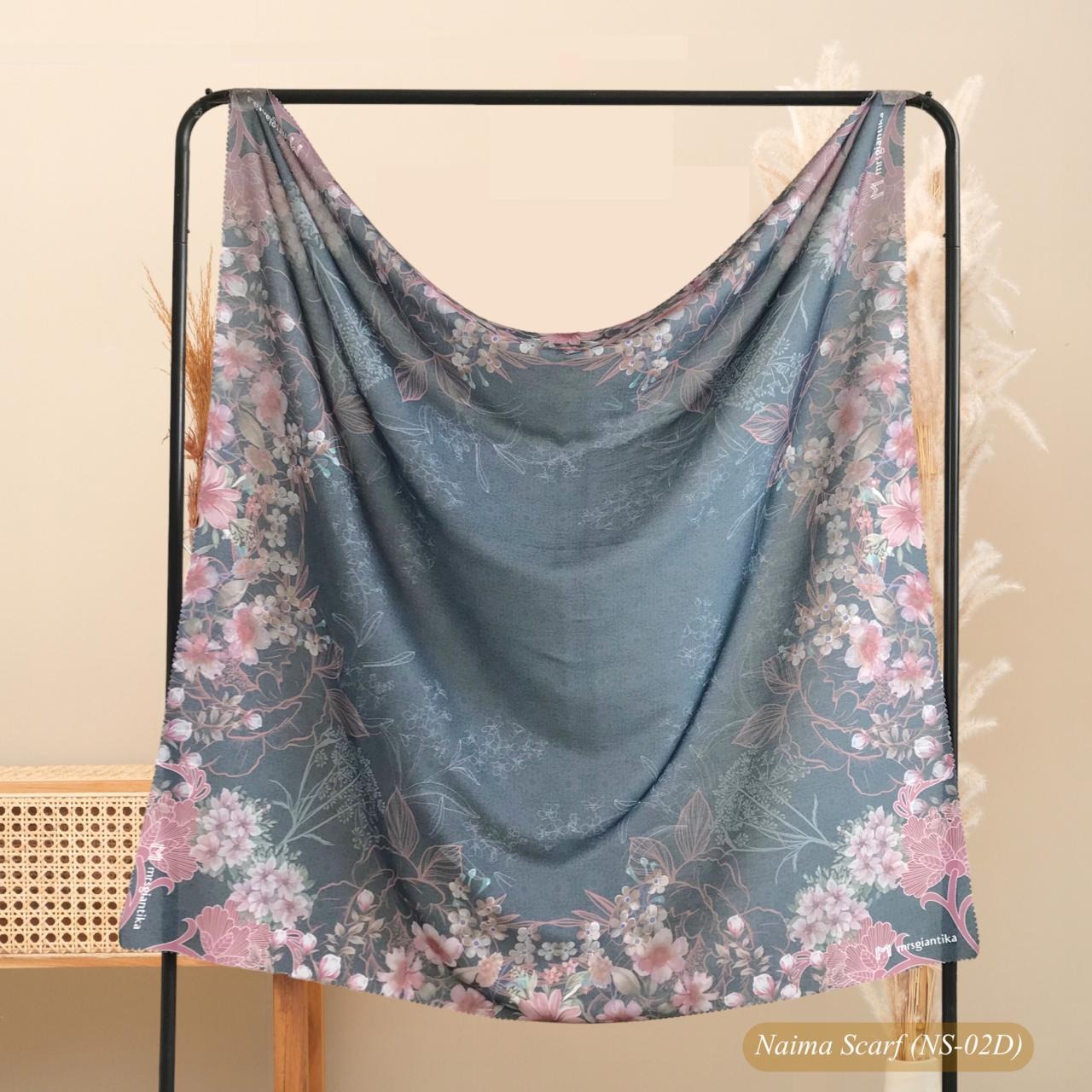 Naima Scarf (NS-02D)