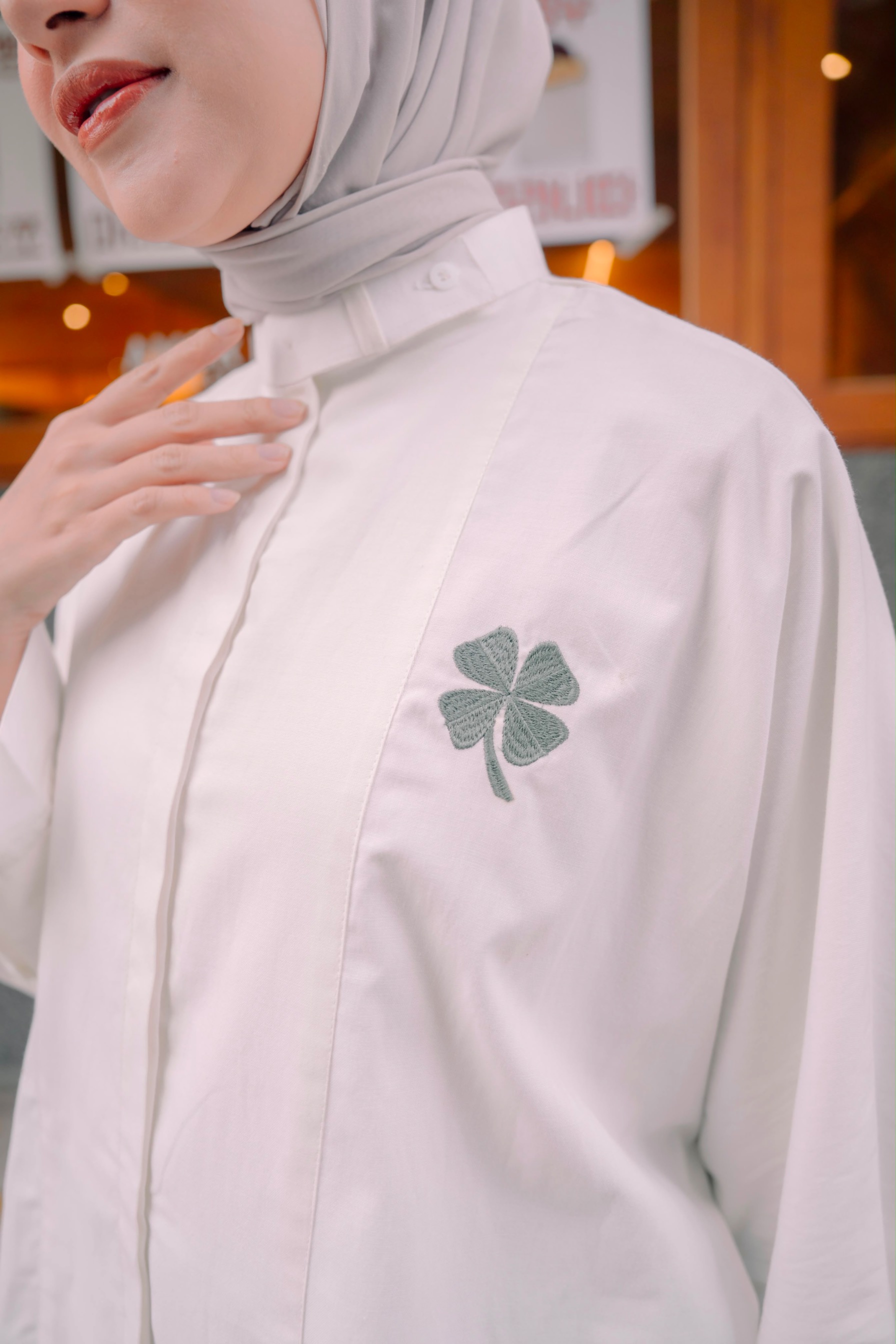 CLOVER OVERSIZED TOP