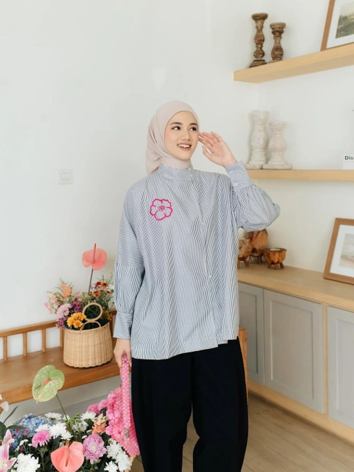 Image of Amora blouse