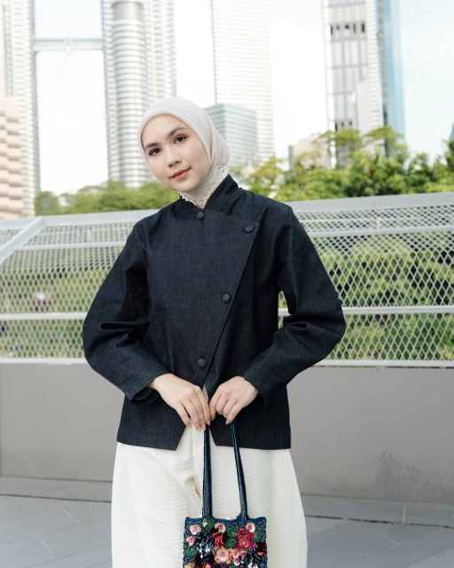 Image of Luira Top Jeans Black