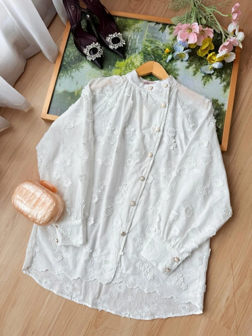 Image of Eloise top shanin
