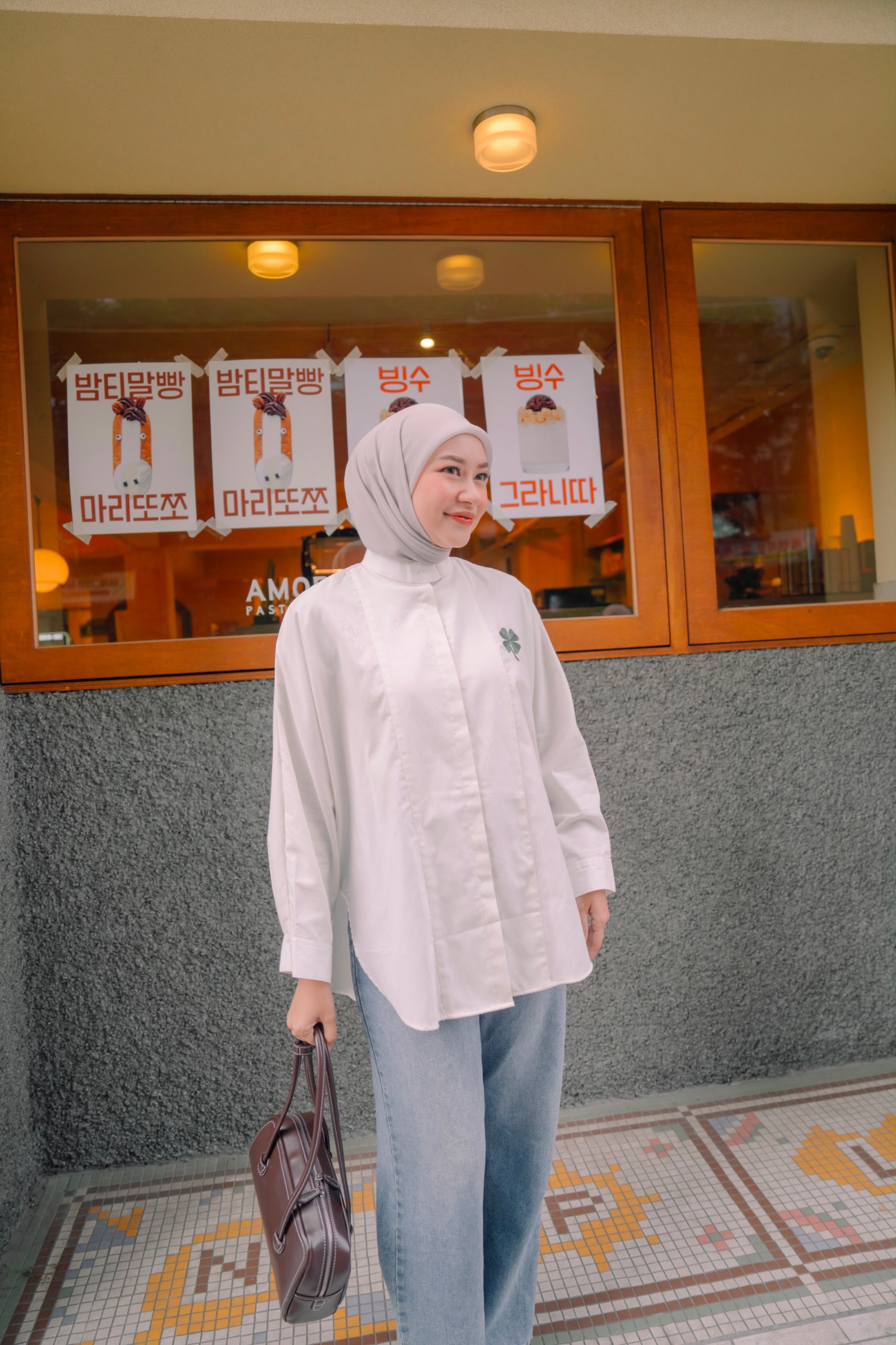 CLOVER OVERSIZED TOP
