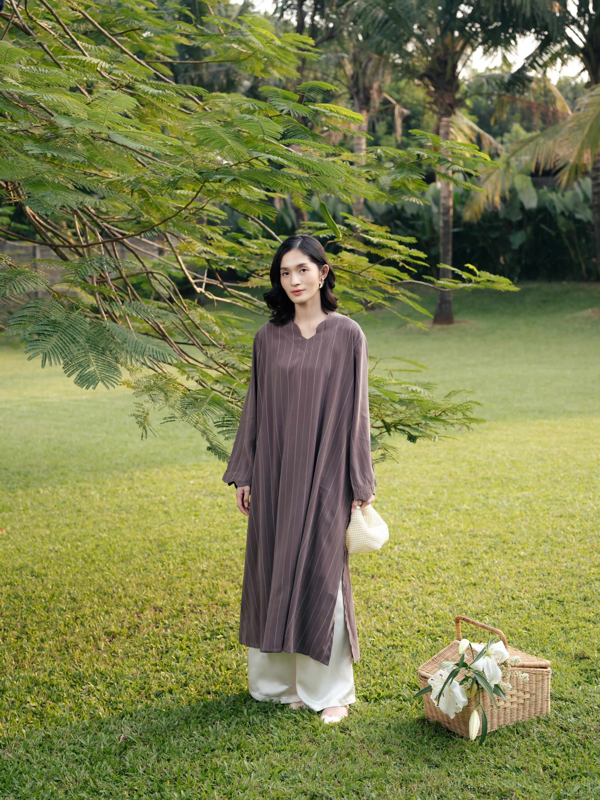 Luma Slit Abaya Stripe