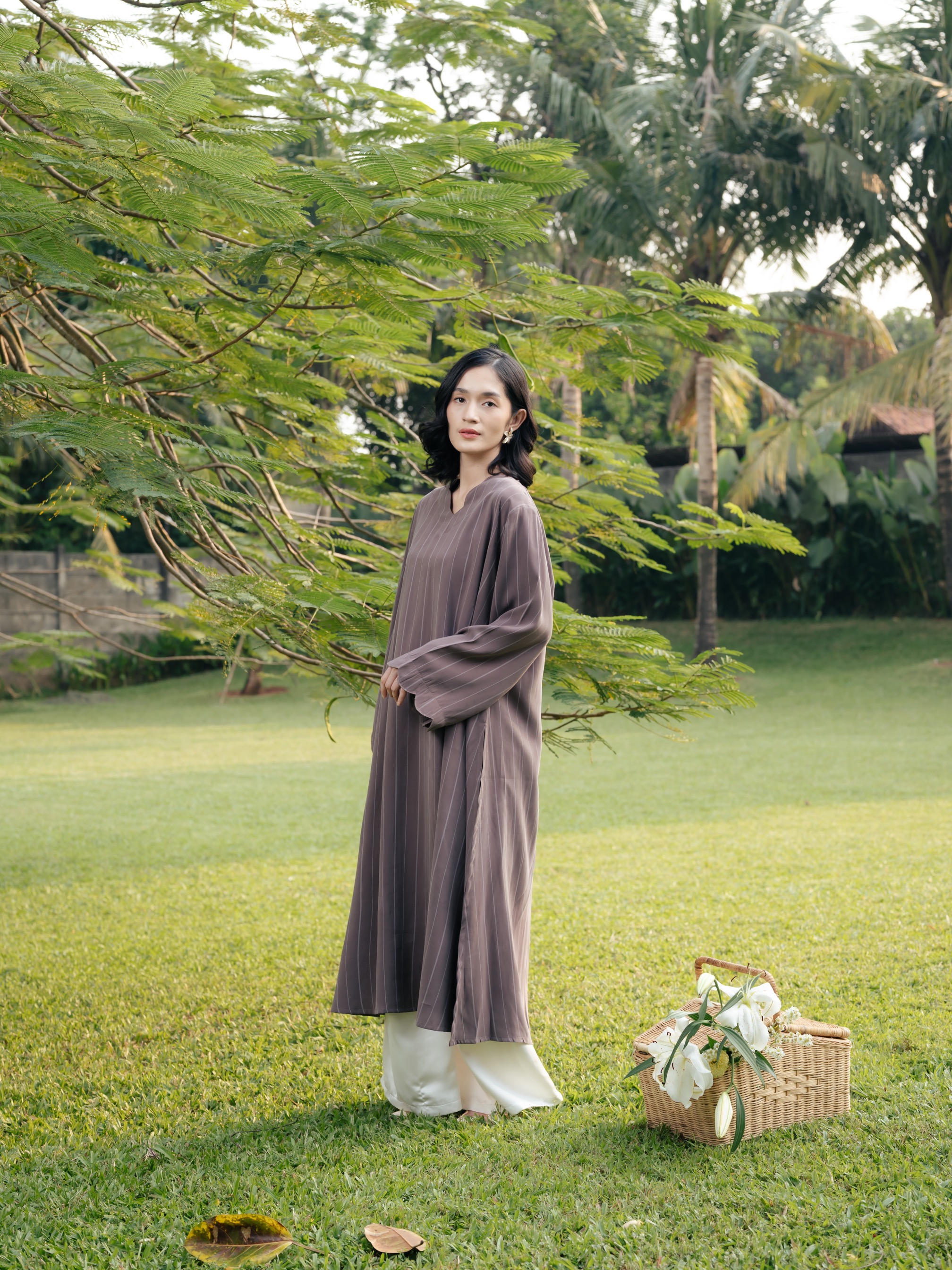 Luma Slit Abaya Stripe