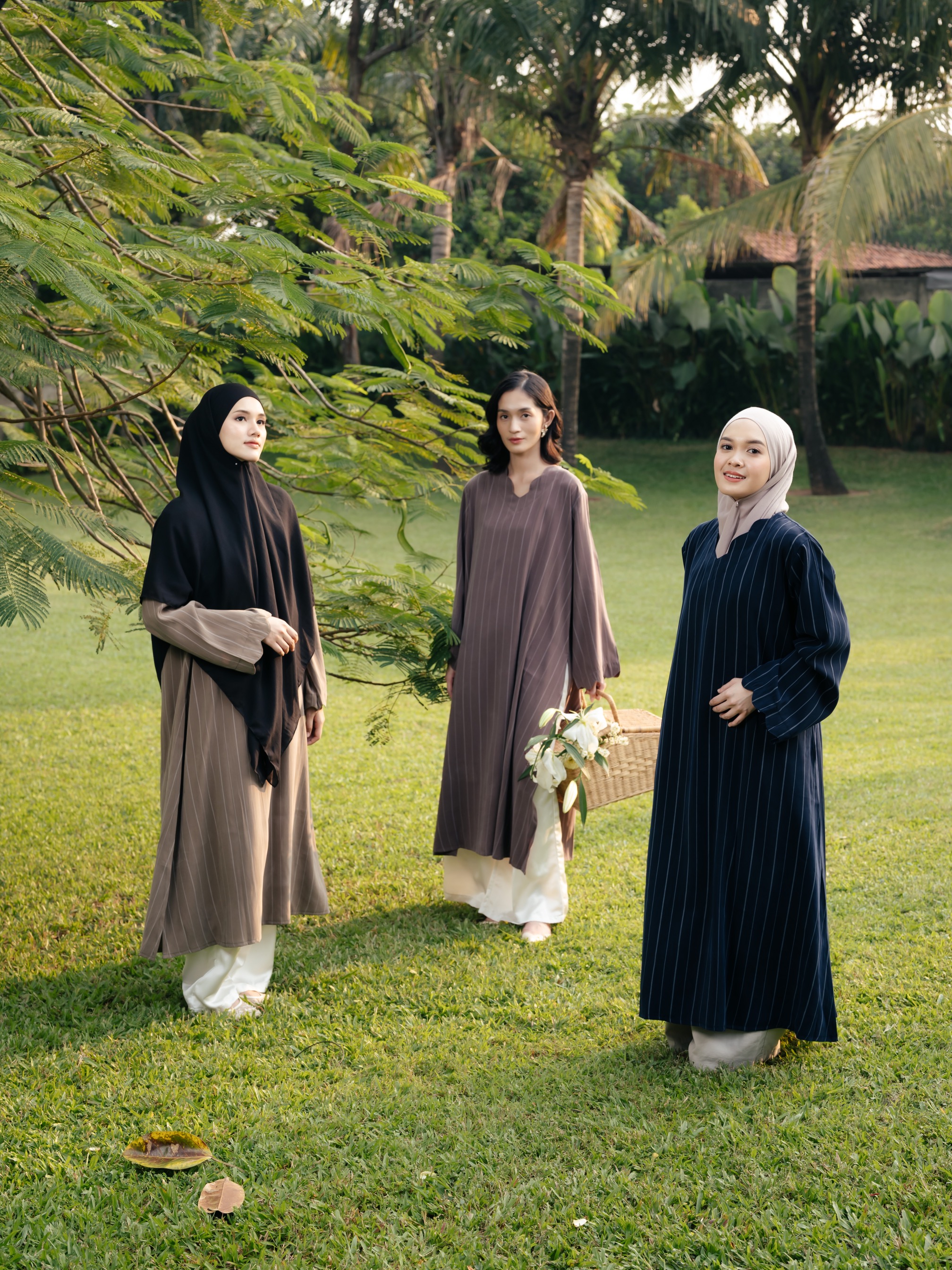 Luma Slit Abaya Stripe