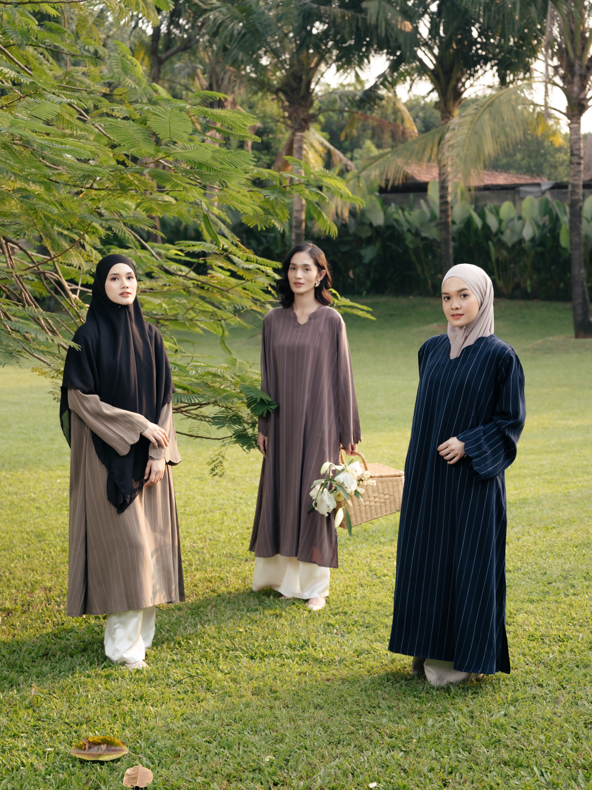Luma Slit Abaya Stripe