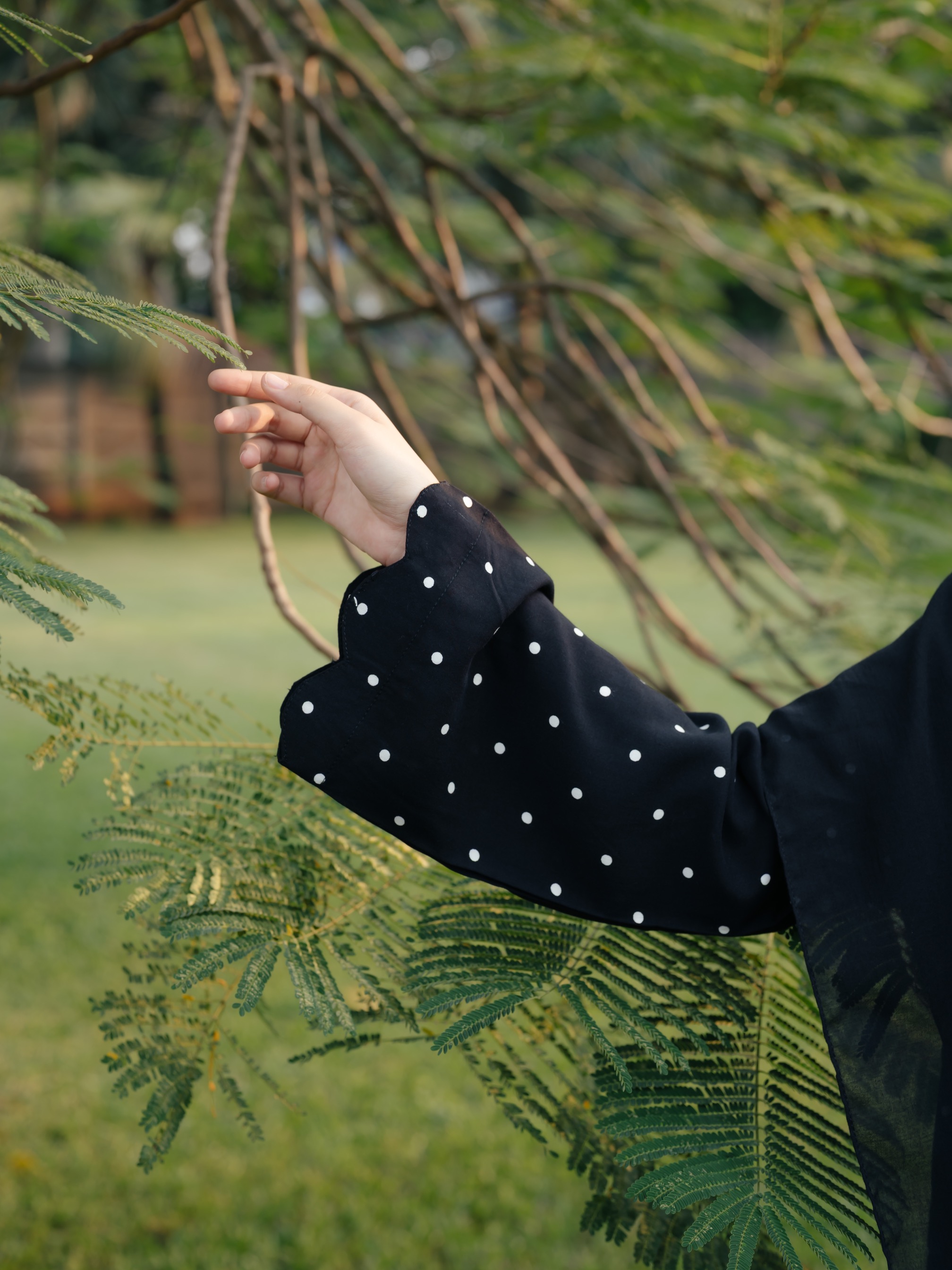 Luma Slit Abaya Polka