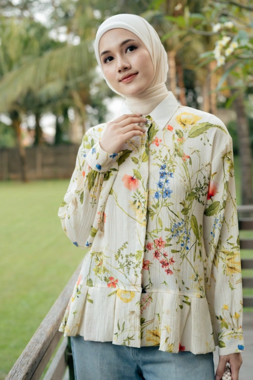 New Miu Top