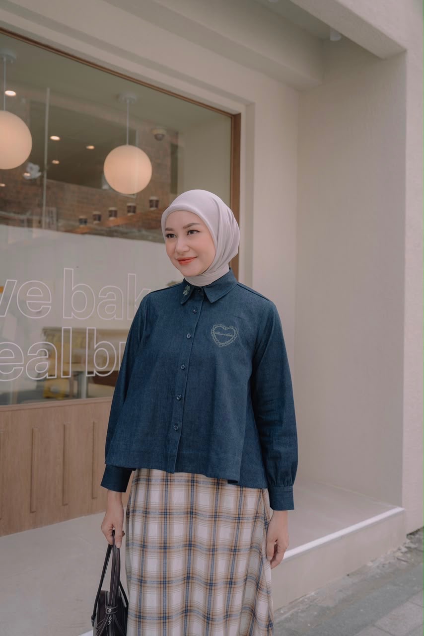 DENIM CLOVER TOP