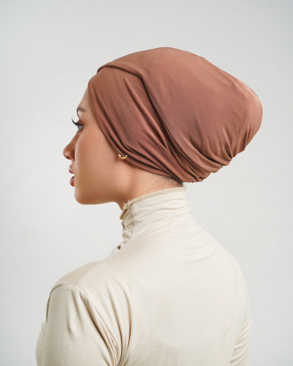 Turban Instant Winonamodest - Emilee turban. Turban Dewasa Aksen Silang, Bahan Jersey Stretch