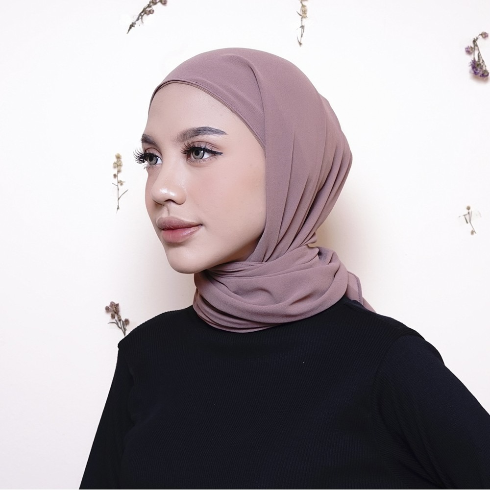 Hijab instant winonamodest - BE instant scarf with inner. Segiempat Instant Babydoll Ceruty.