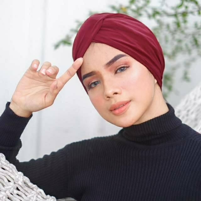 Turban Instant Winonamodest - Emilee turban. Turban Dewasa Aksen Silang, Bahan Jersey Stretch