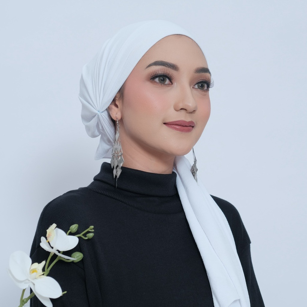 Image of New Lowkey Queen Turban original by winonamodest - Turban instant dewasa bahan crinkle airflow premium, pashmina instant