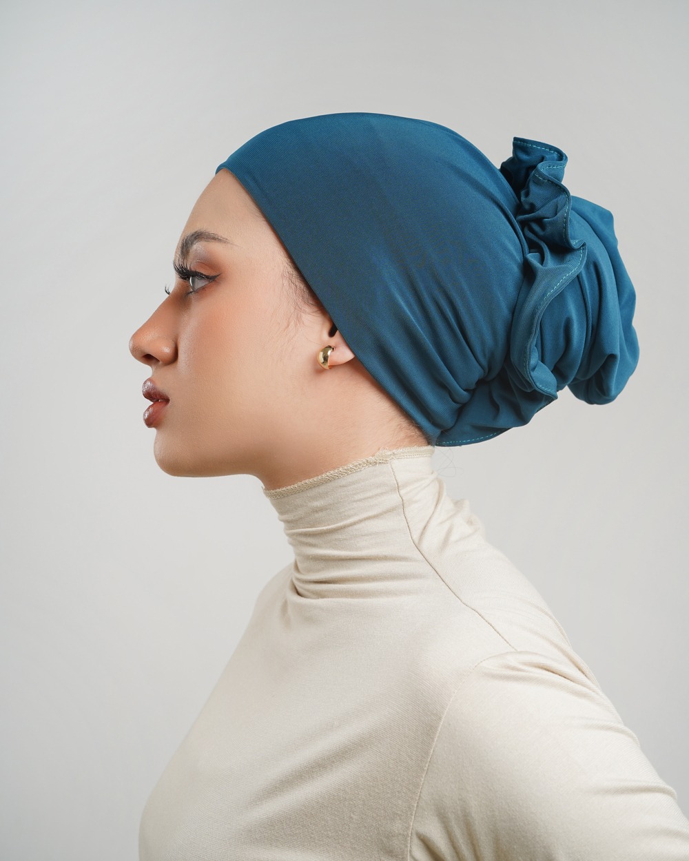 Scrunchie Instant Turban - Winonamodest . Turban instan simple bahan jersey, cocok untuk Lebaran