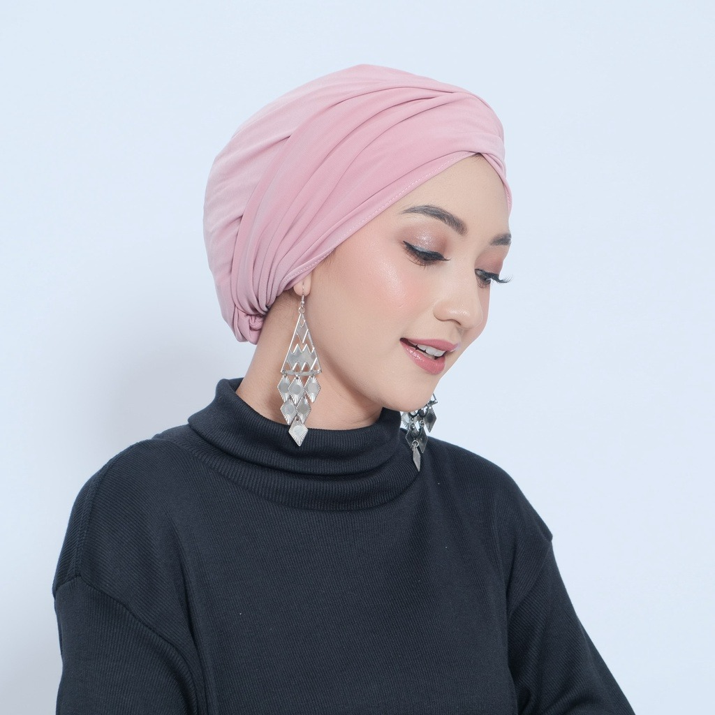 Turban Instant Winonamodest - Emilee turban. Turban Dewasa Aksen Silang, Bahan Jersey Stretch