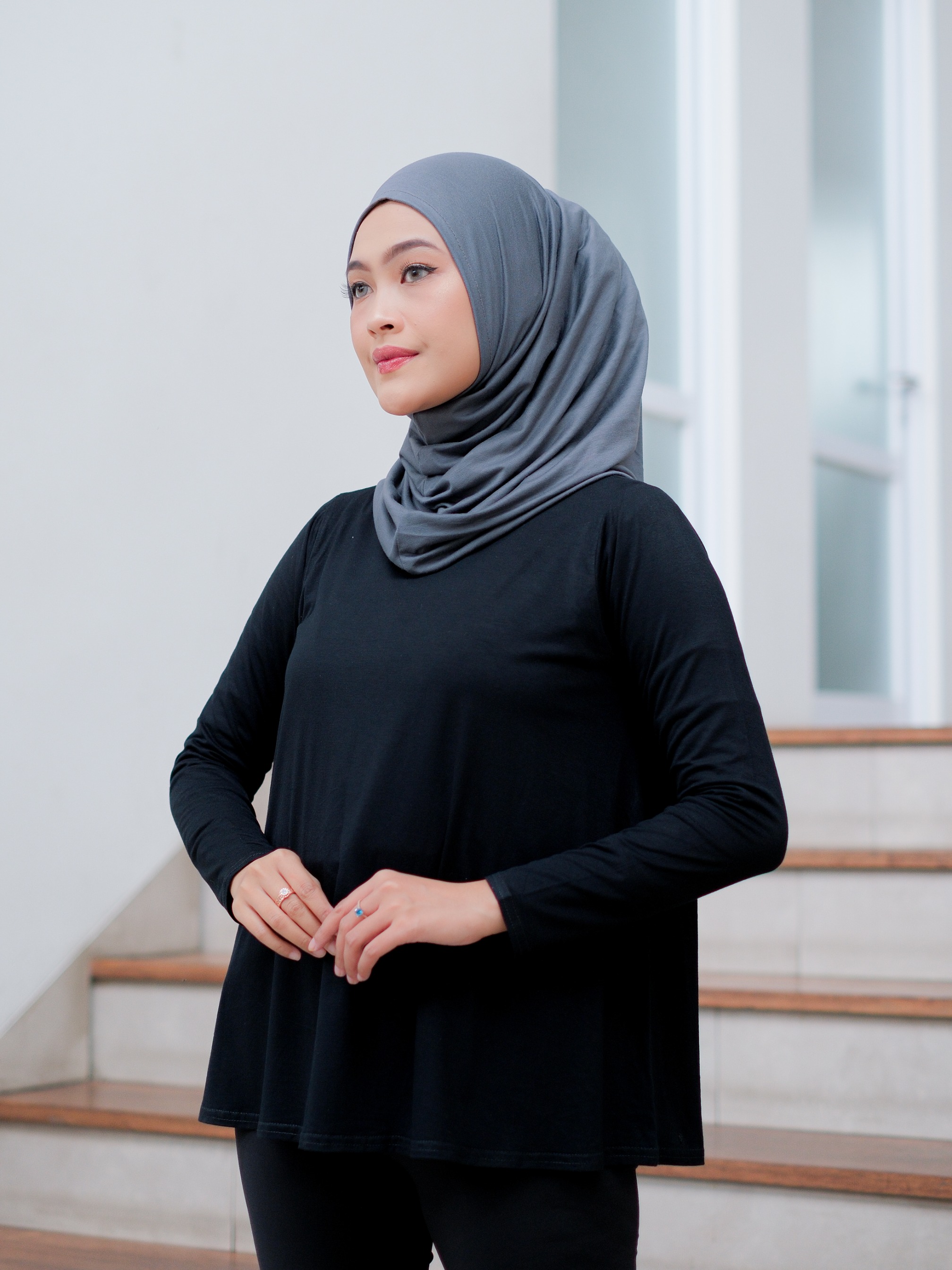 Hijab Olahraga Winonamodest - Reverie Instant Just Run 5.0. Hijab sport untuk lari, sepeda, zumba.