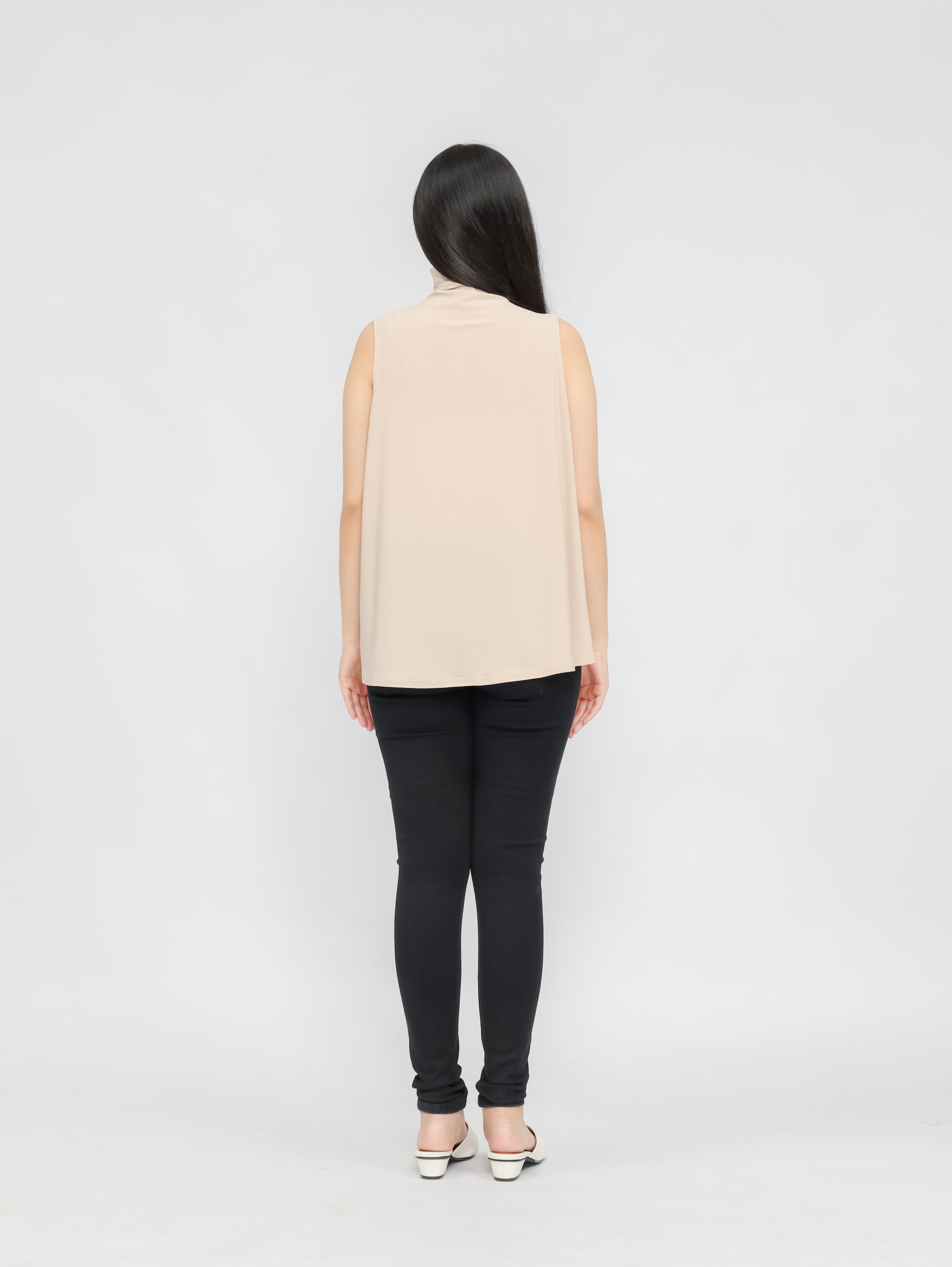 Sleeveless Turltleneck Inner Slim Look BRONWYN - Inner turtleneck tanpa lengan tidak ketat ukuran Big Size