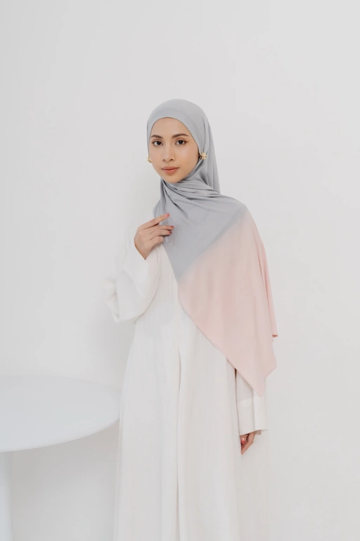 Image of Beautiful Flaws Ombre Pashmina (BFO Pashmina)