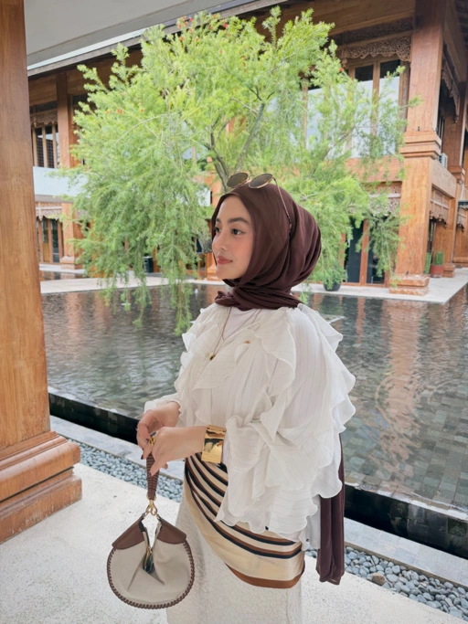 Image of Intaliciousproject - Sierra Blouse In Luxe Ivory