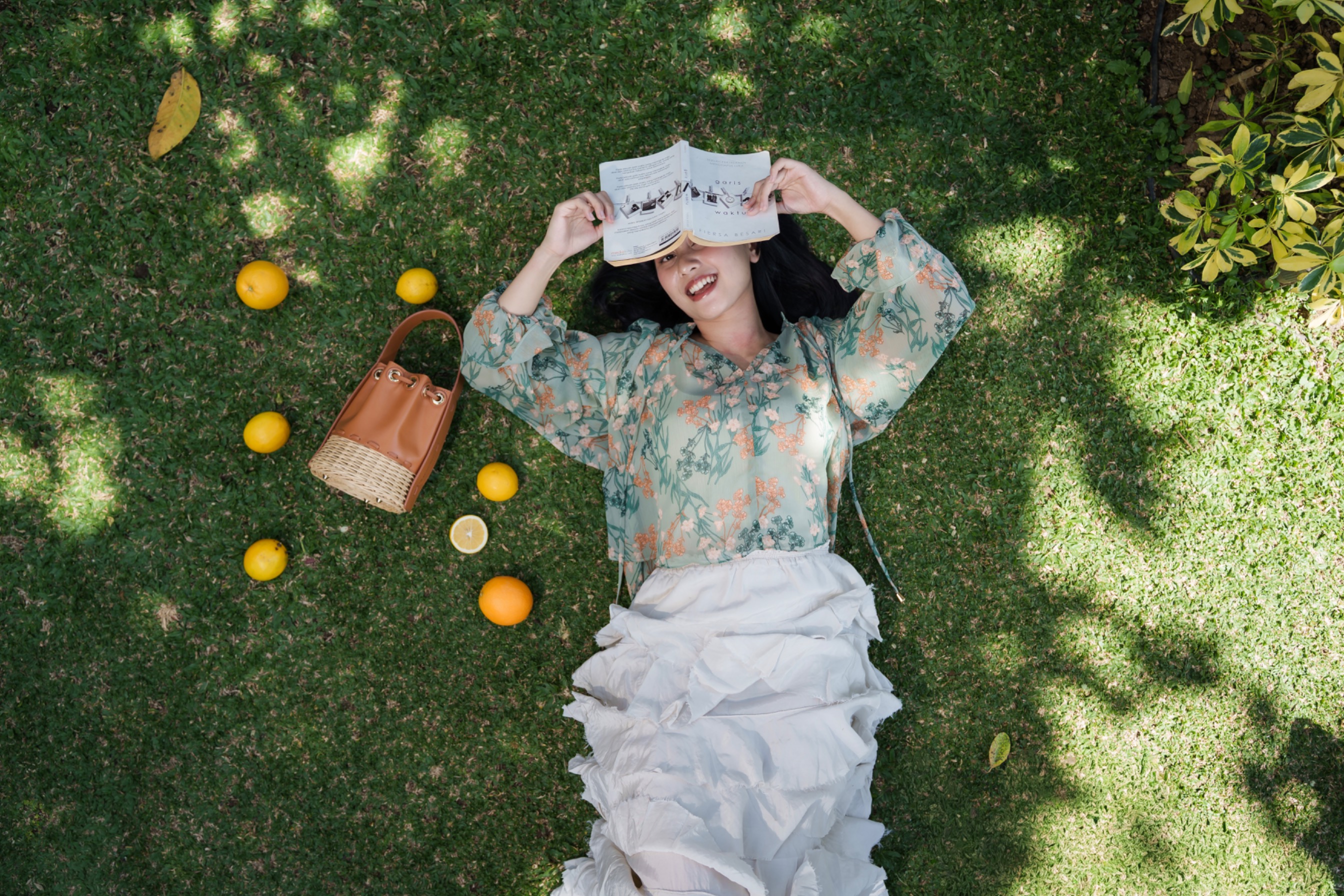 Intaliciousproject - Lea Blouse in Jasmine Meadow