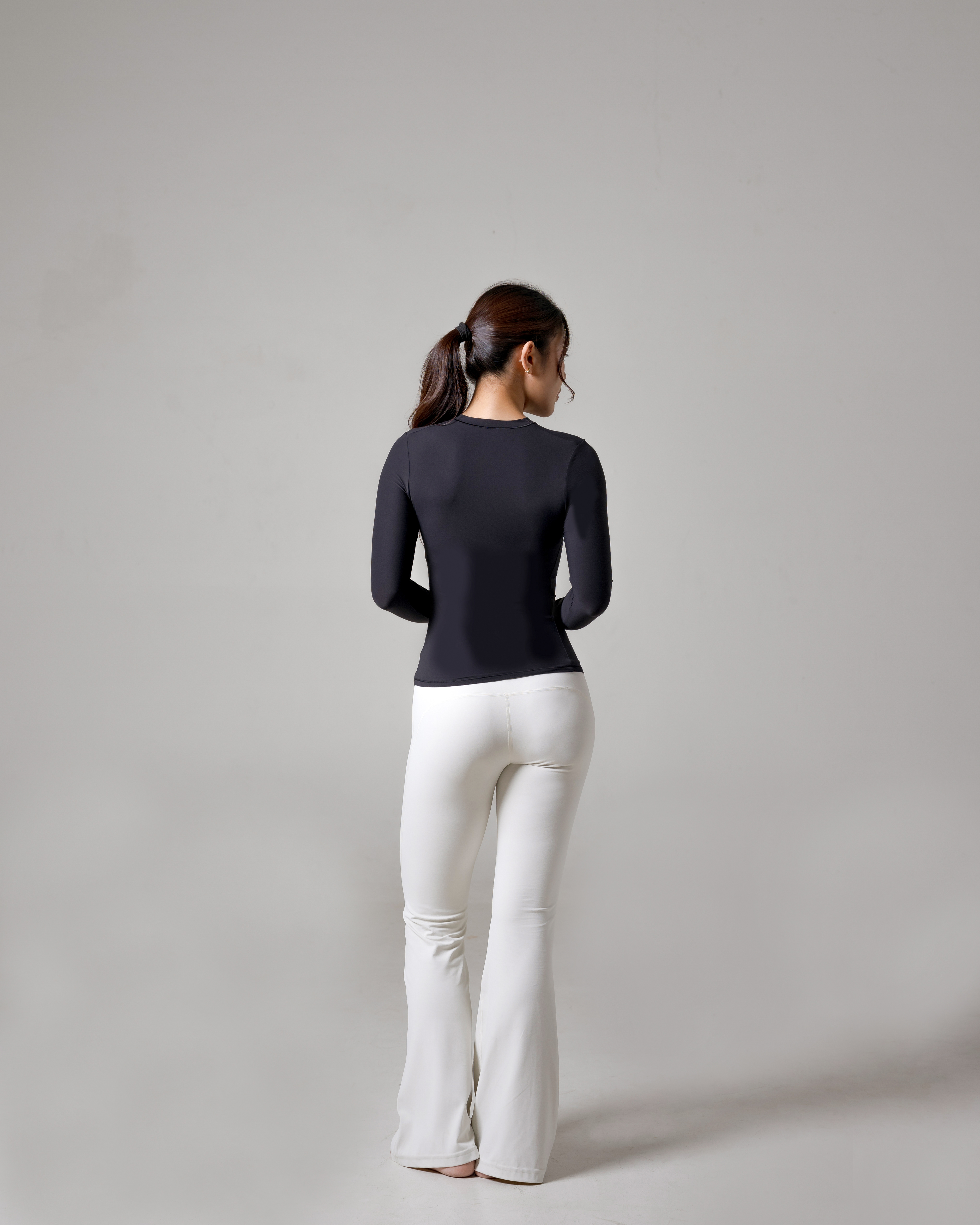 Laurelton Aero Long-Sleeve Shirt – High Elasticity | Buttery Soft Comfort | Baju Senam Yoga Gym Lengan Panjang Wanita