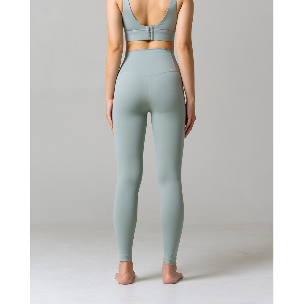 Laurelton Anya Set - High Impact & Second Skin Feel | Set Pakaian Olahraga Yoga Pilates Gym Wanita Atasan & Celana Olahraga Wanita