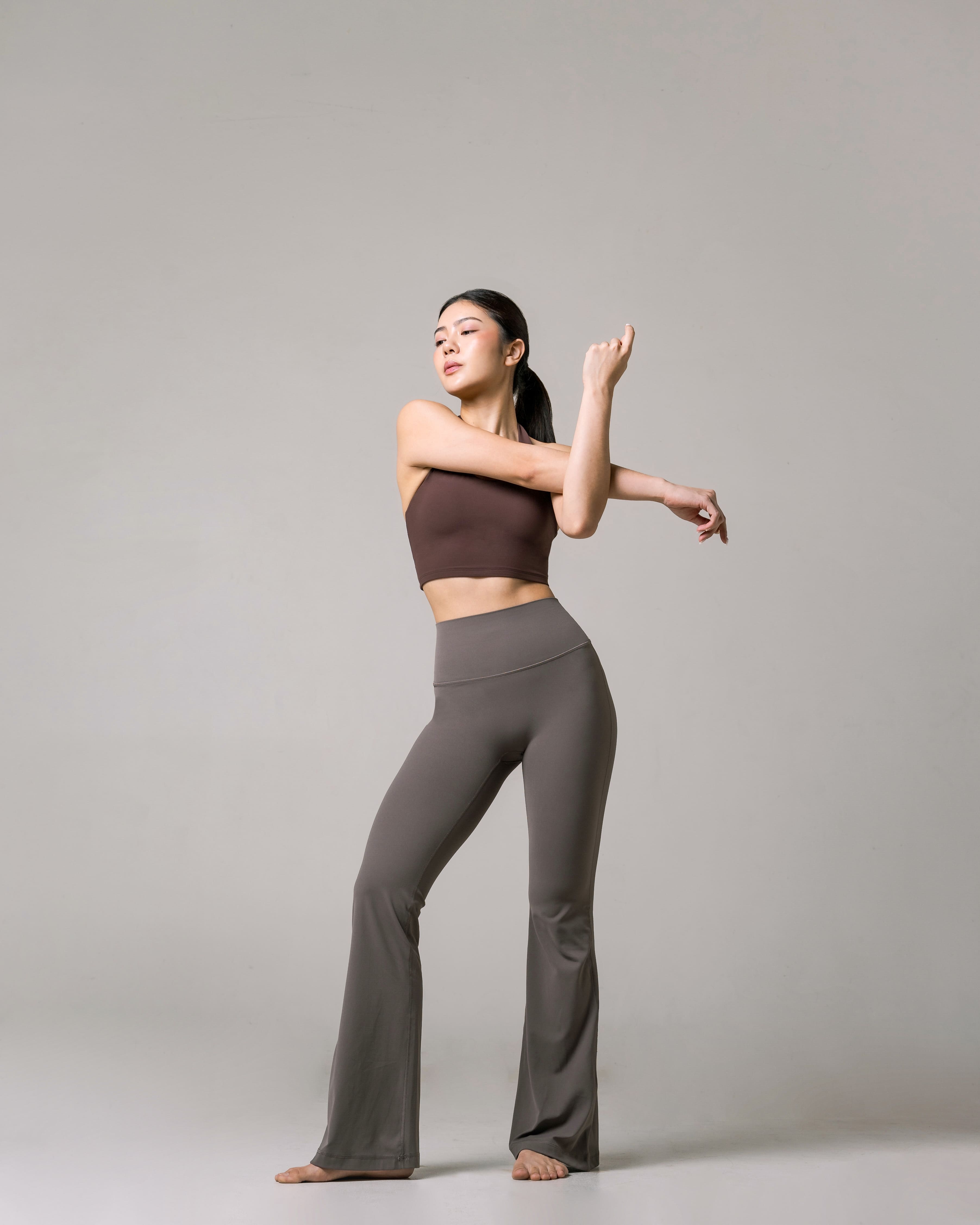 Laurelton Dynamic Soft Flare Legging - Seamless & Buttery Soft | Legging Olahraga Yoga Pilates Gym Wanita