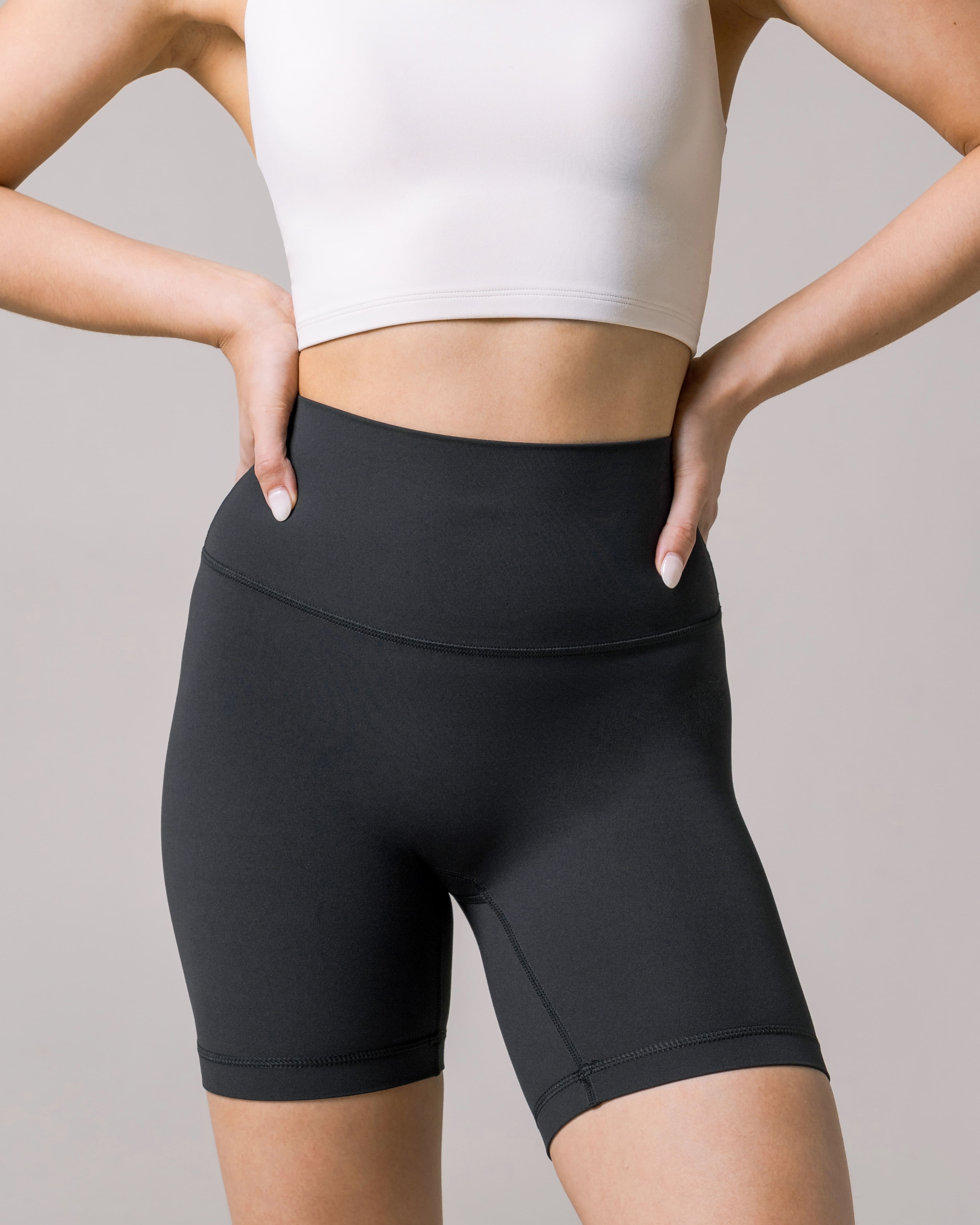 Laurelton Dynamic Soft Short Legging - Seamless & Buttery Soft | Freesize - Legging Olahraga Yoga Pilates Gym Wanita
