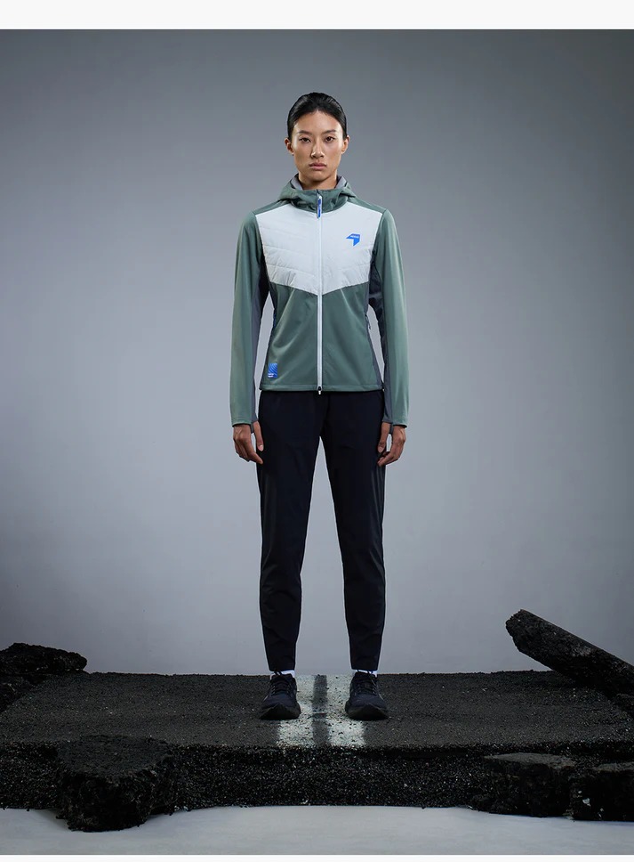 Women's Dual-Zone Hooded Softshell