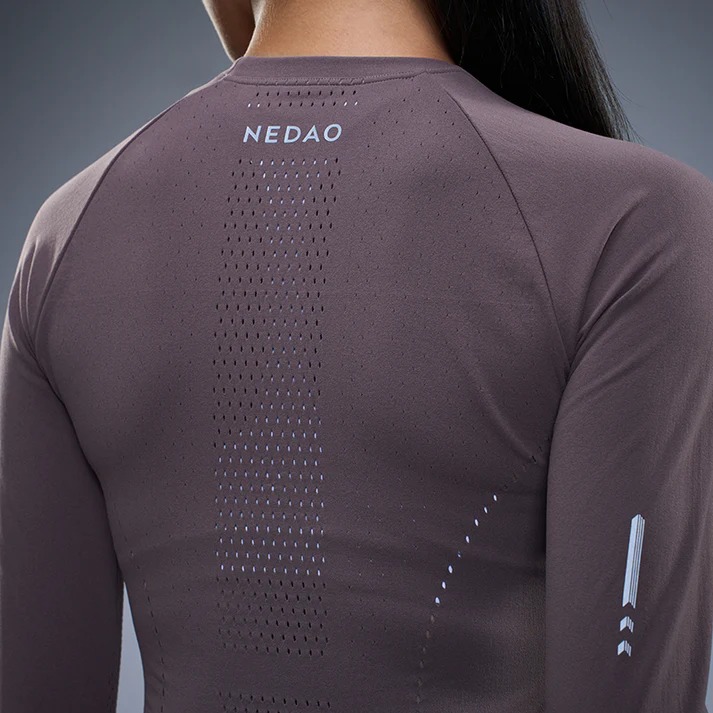 Women's QiFlow Fitted Crew LS