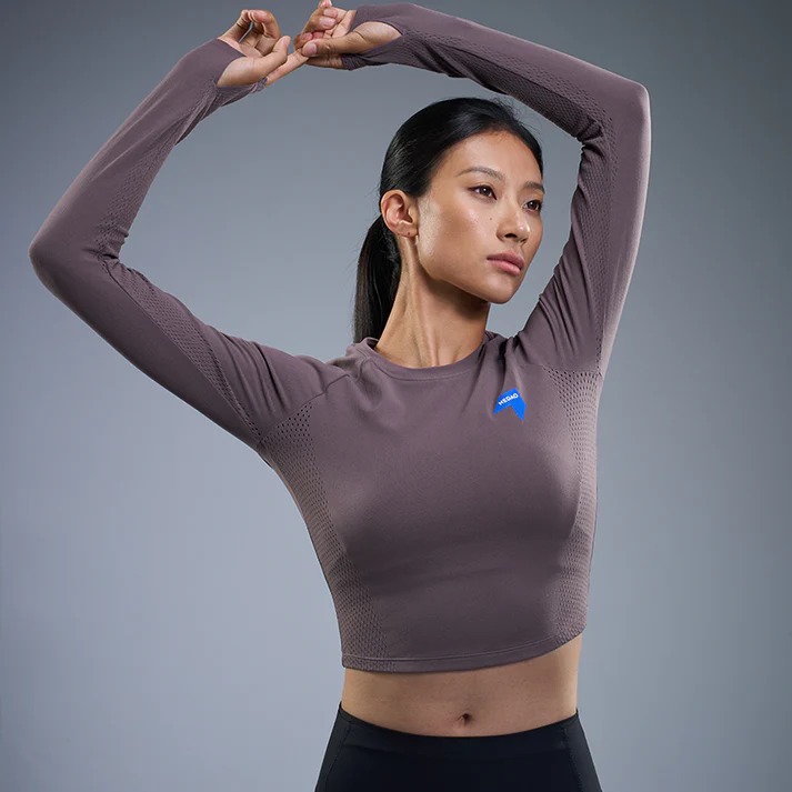 Women's QiFlow Fitted Crew LS