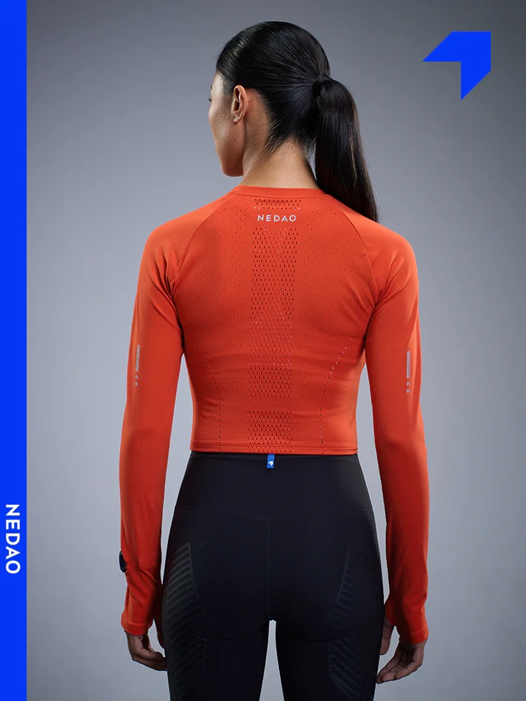 Women's QiFlow Fitted Crew LS