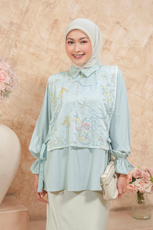 Image of Aletha Vest Beads Tiffany