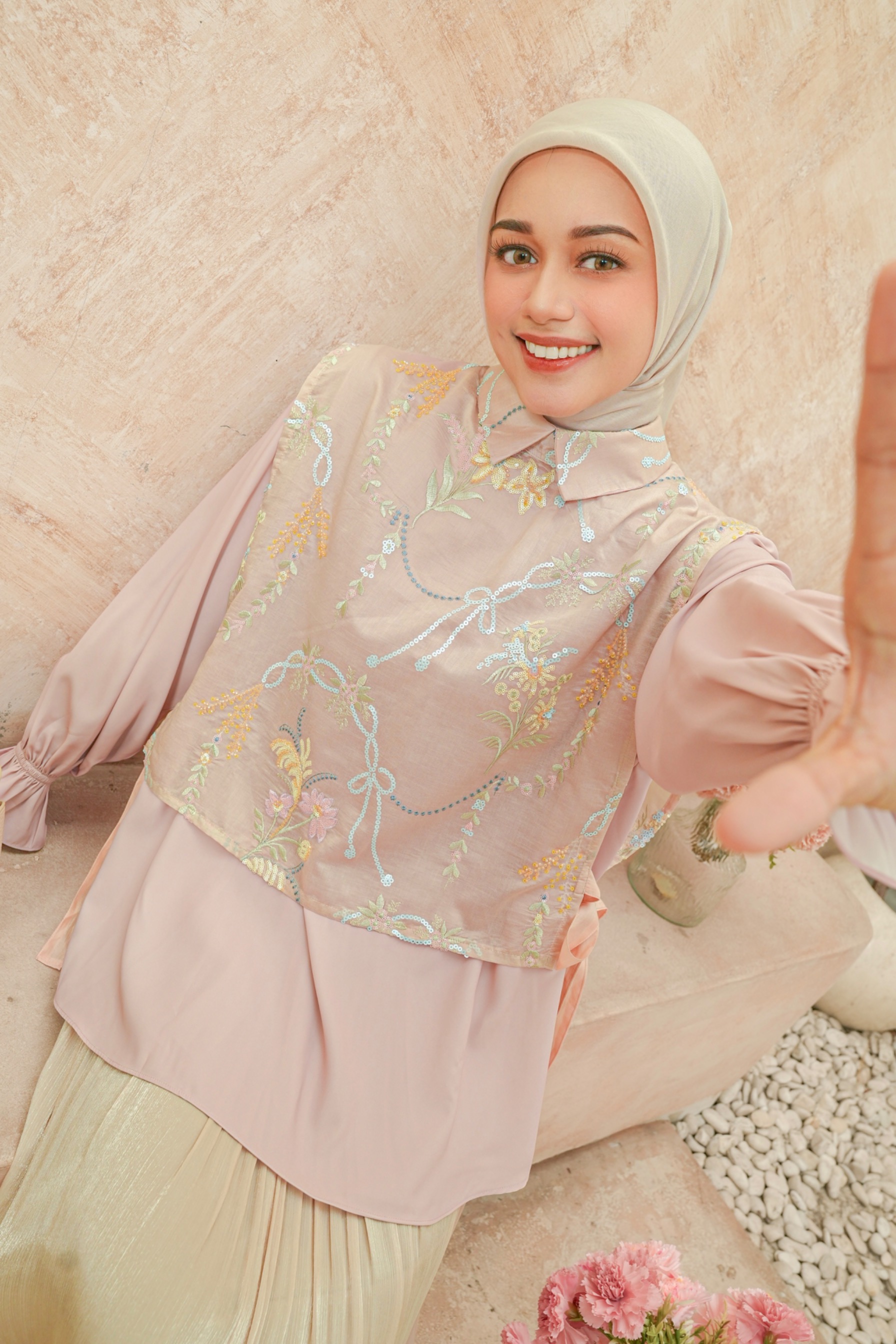 Aletha Vest Beads Blush