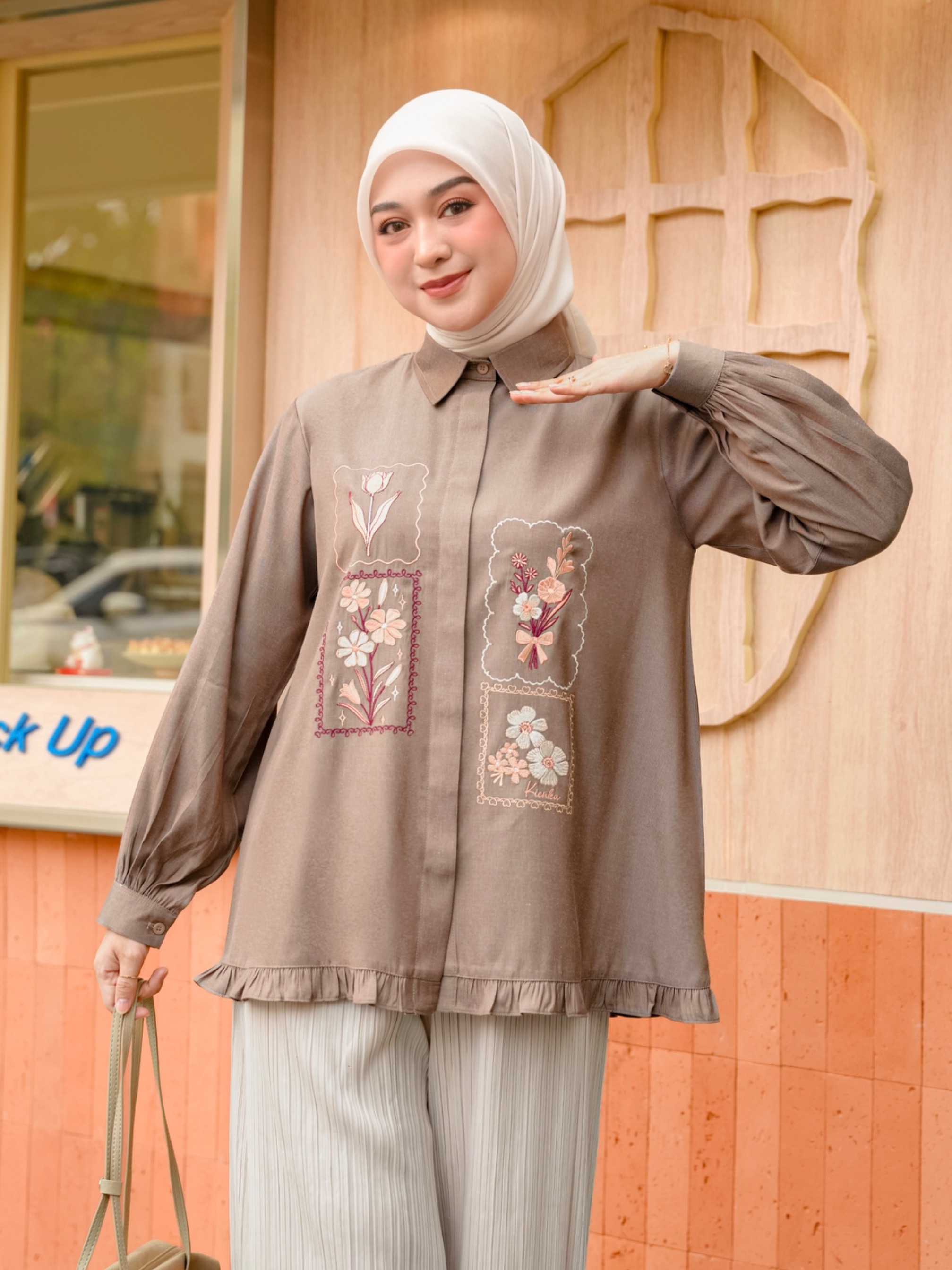 Misha Embroidery Blouse Latte