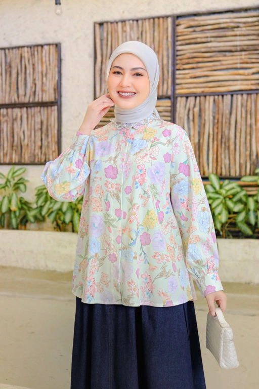 Image of Floria Daily Blouse Minty