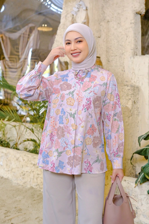Image of Floria Daily Blouse Sweetpea