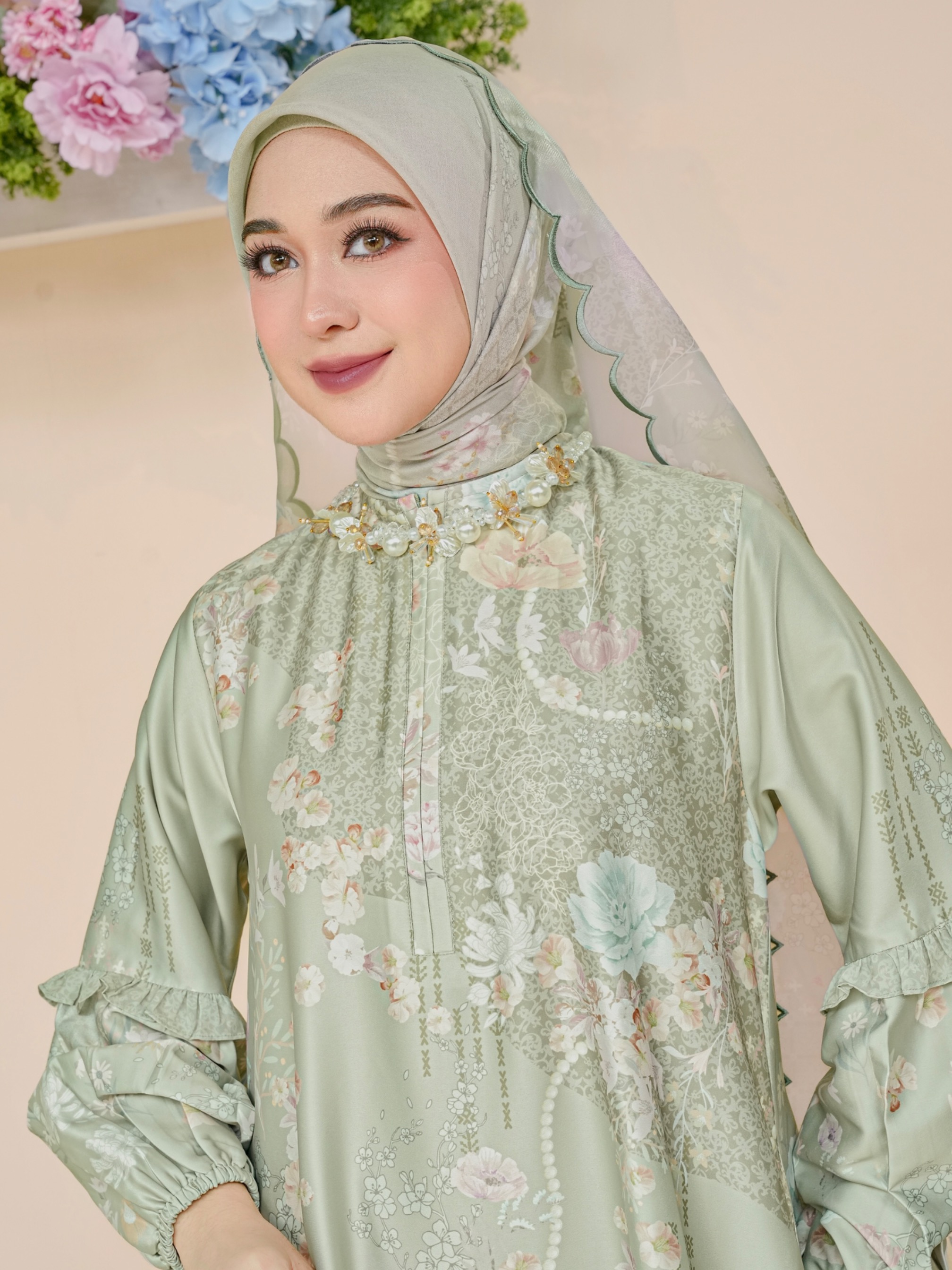 Lumira Dress Ibu Moss