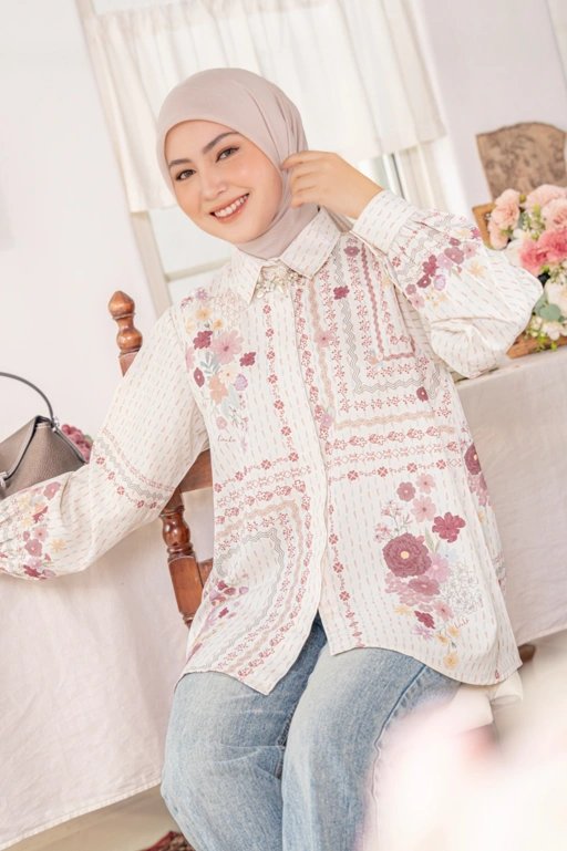 Image of Azura Blouse Pristine