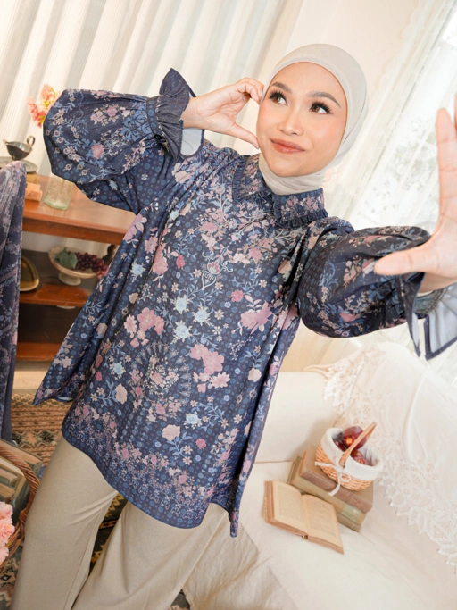 Image of Haura Blouse Lagoon